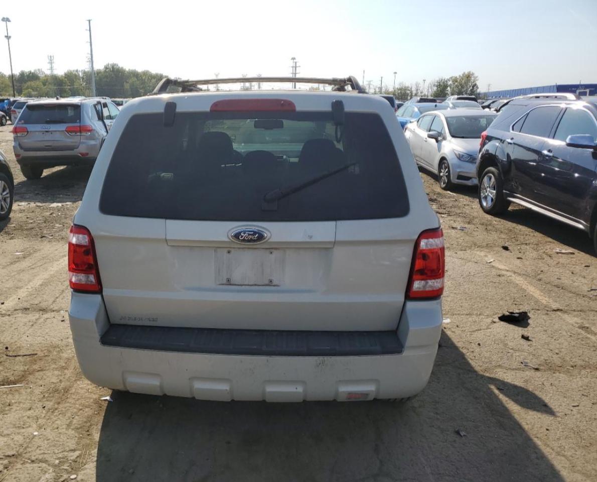 1FMCU03128KC17132 2008 Ford Escape Xlt