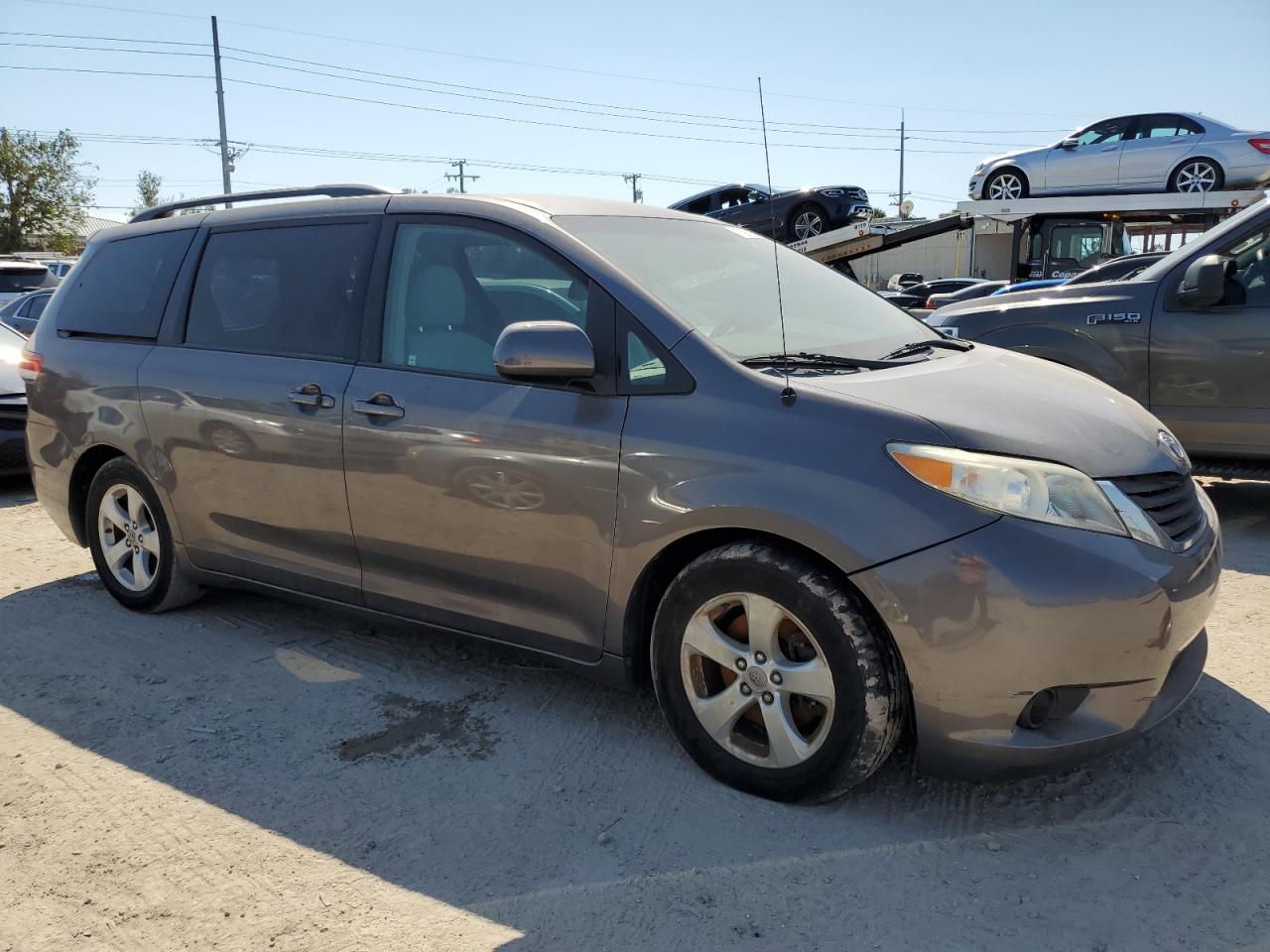 2011 Toyota Sienna Le VIN: 5TDKK3DC4BS132817 Lot: 75361504