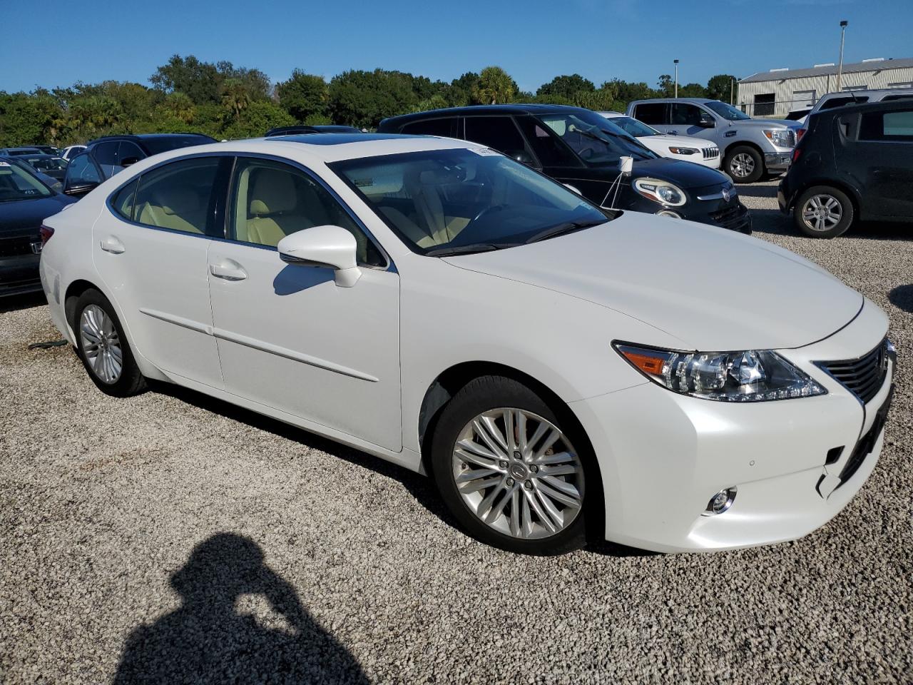 2014 Lexus ES - Image 4
