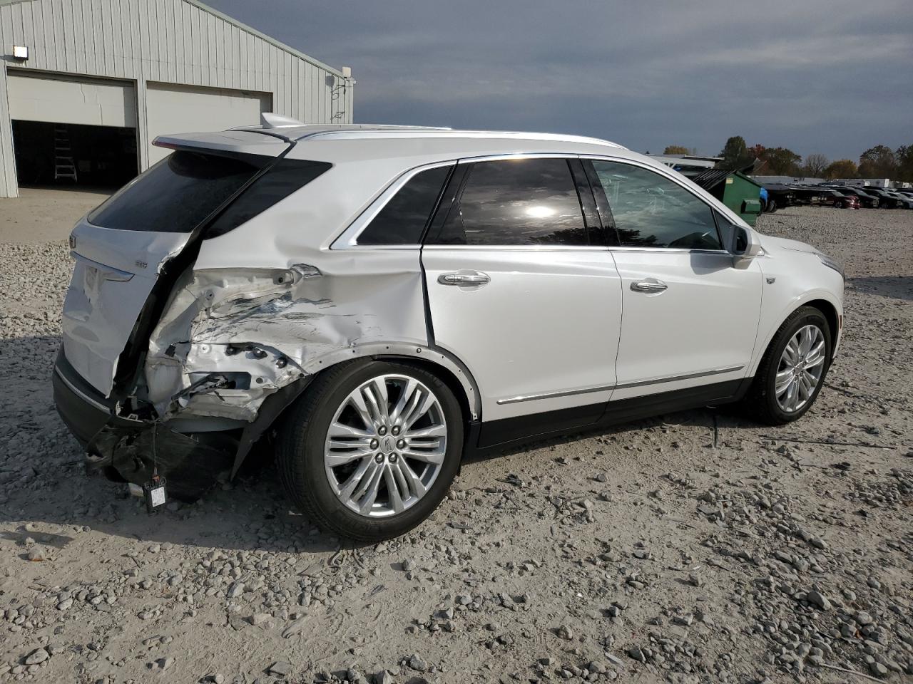 2019 Cadillac XT5 - Image 3