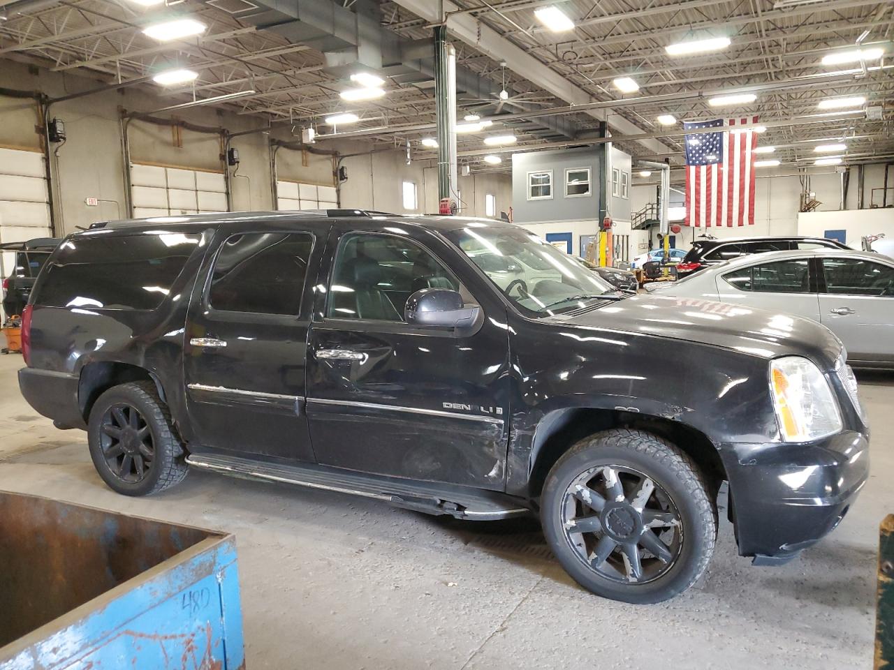 2008 GMC Yukon - Image 4