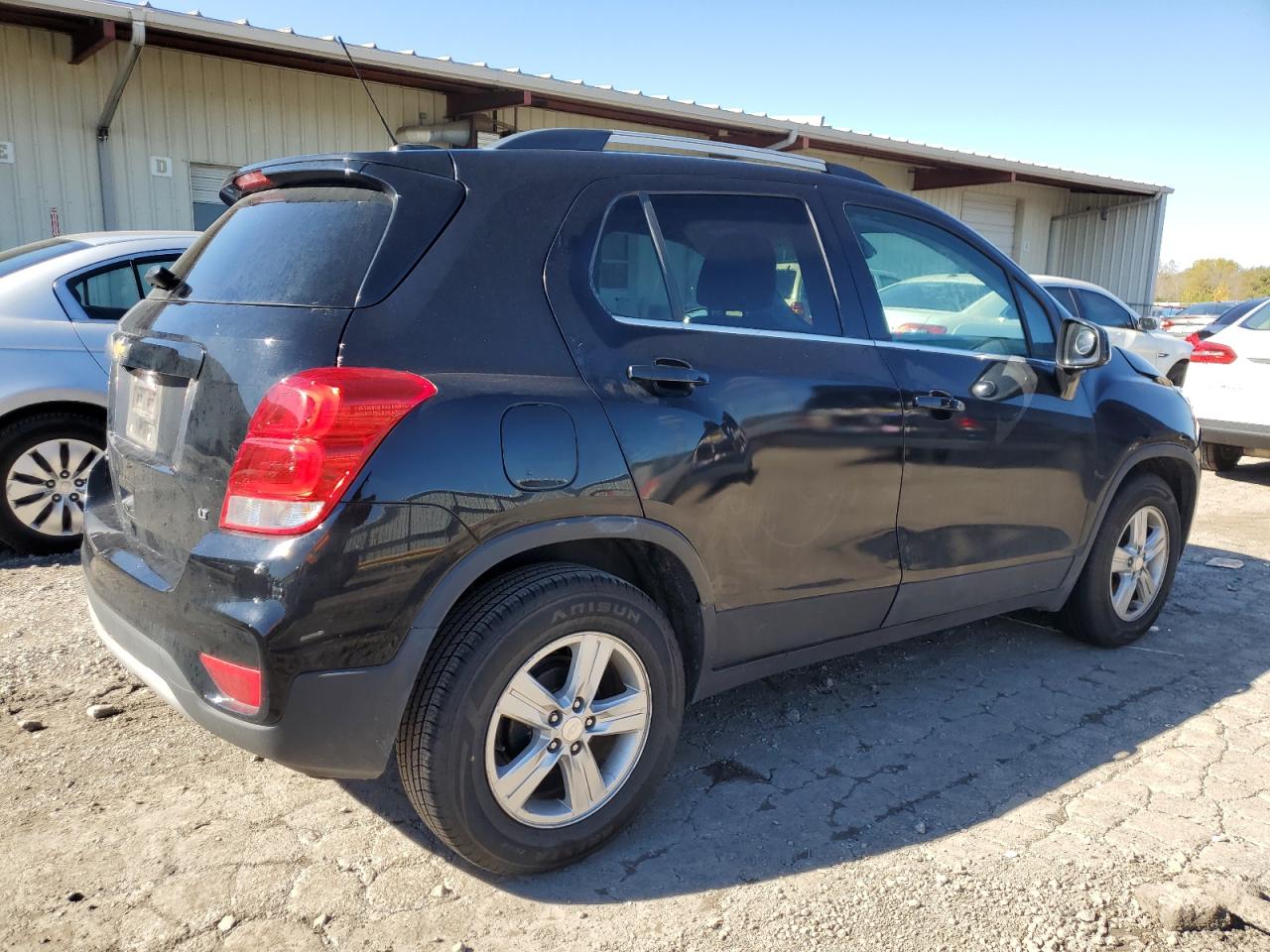 2019 Chevrolet Trax - Image 2