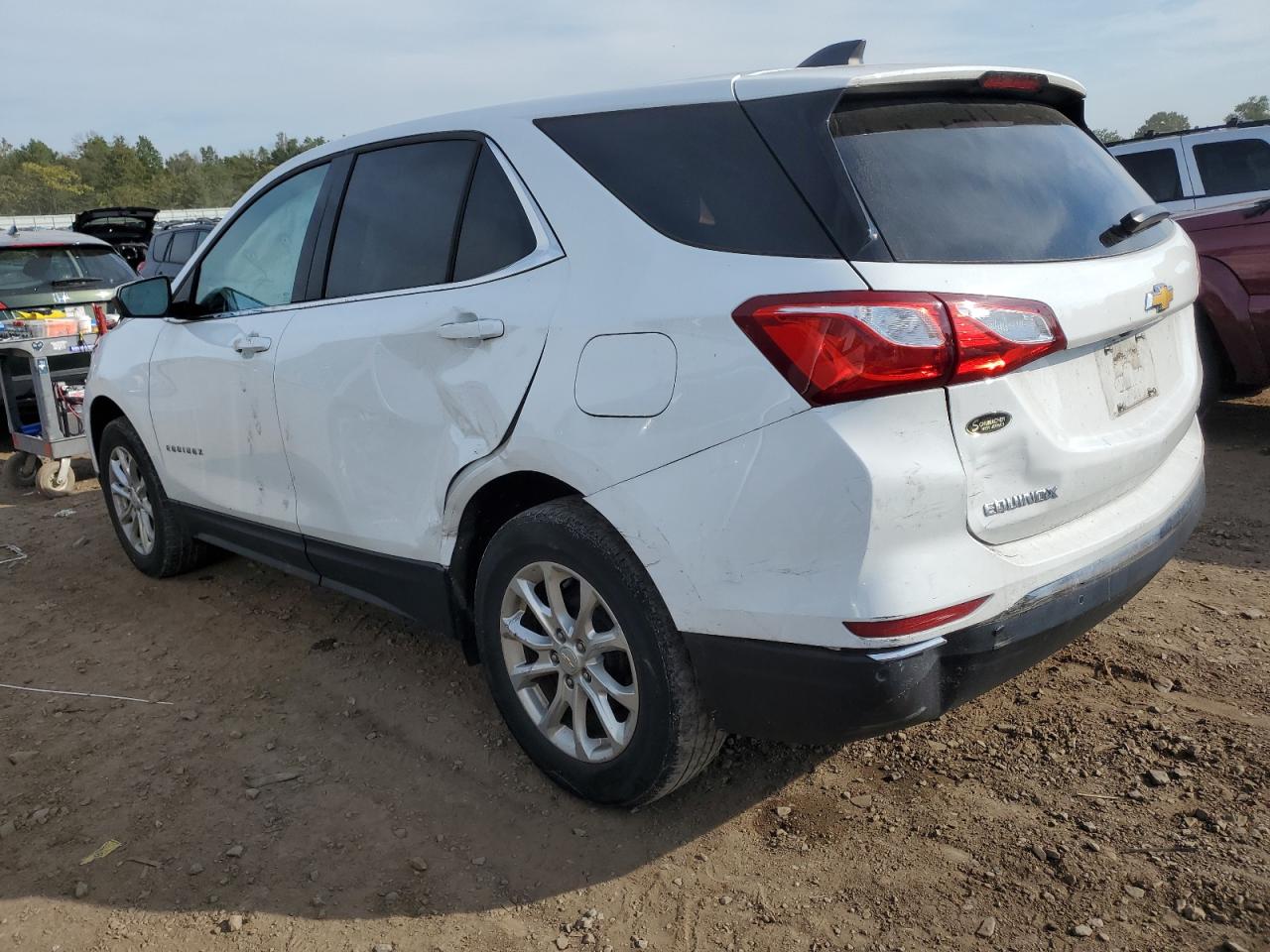 2020 Chevrolet Equinox - Image 2