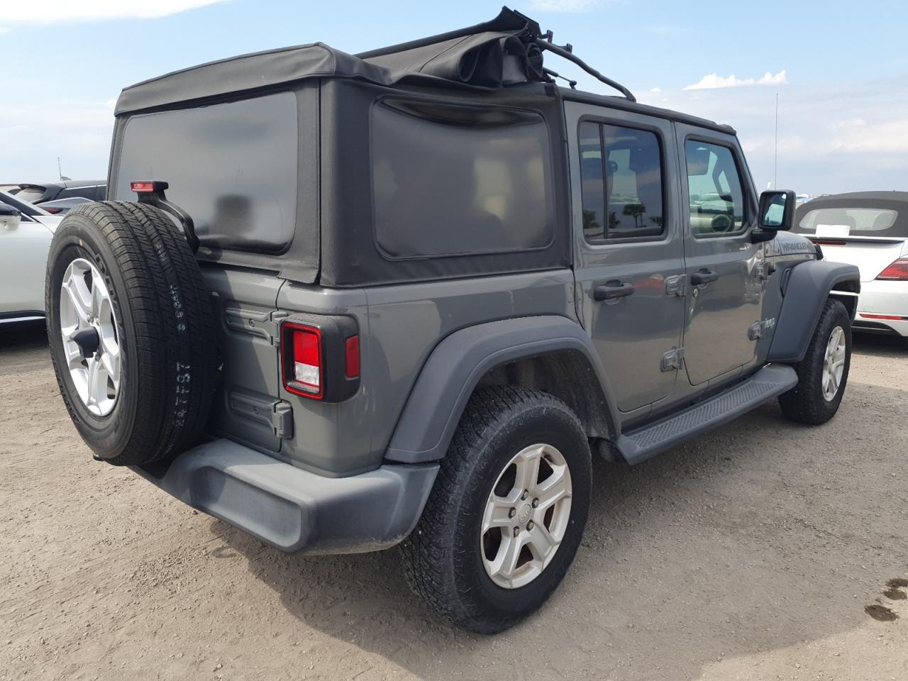 2018 Jeep Wrangler - Image 3