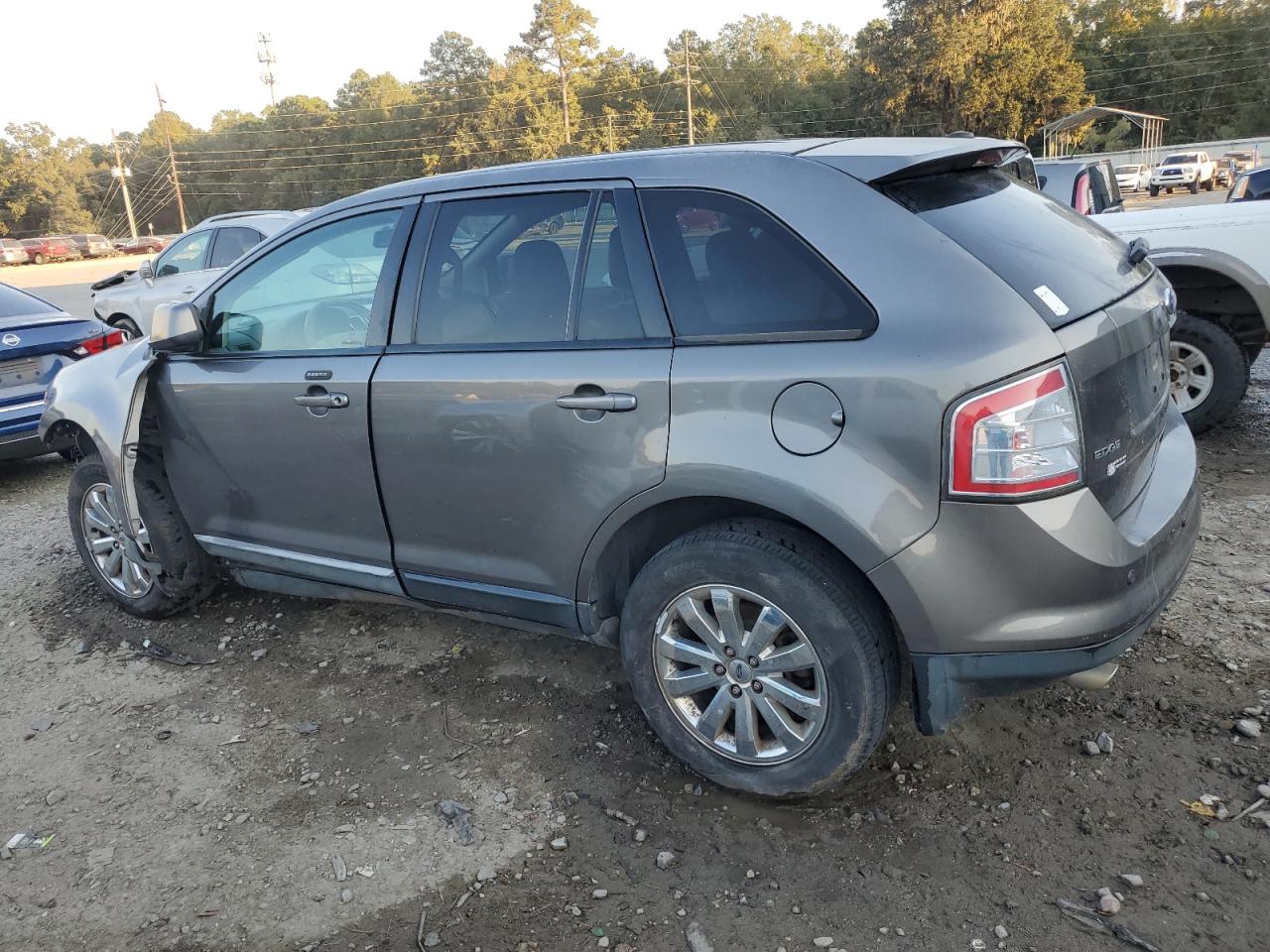 2010 Ford Edge - Image 2