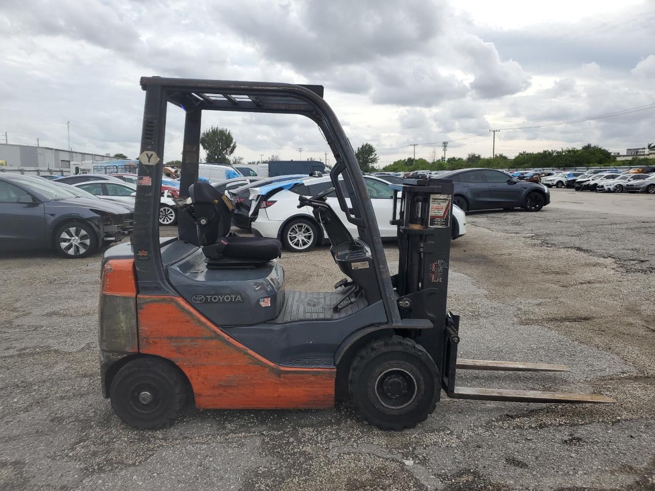 2013 Toyota Forklift VIN: M1AF27 Lot: 77688394