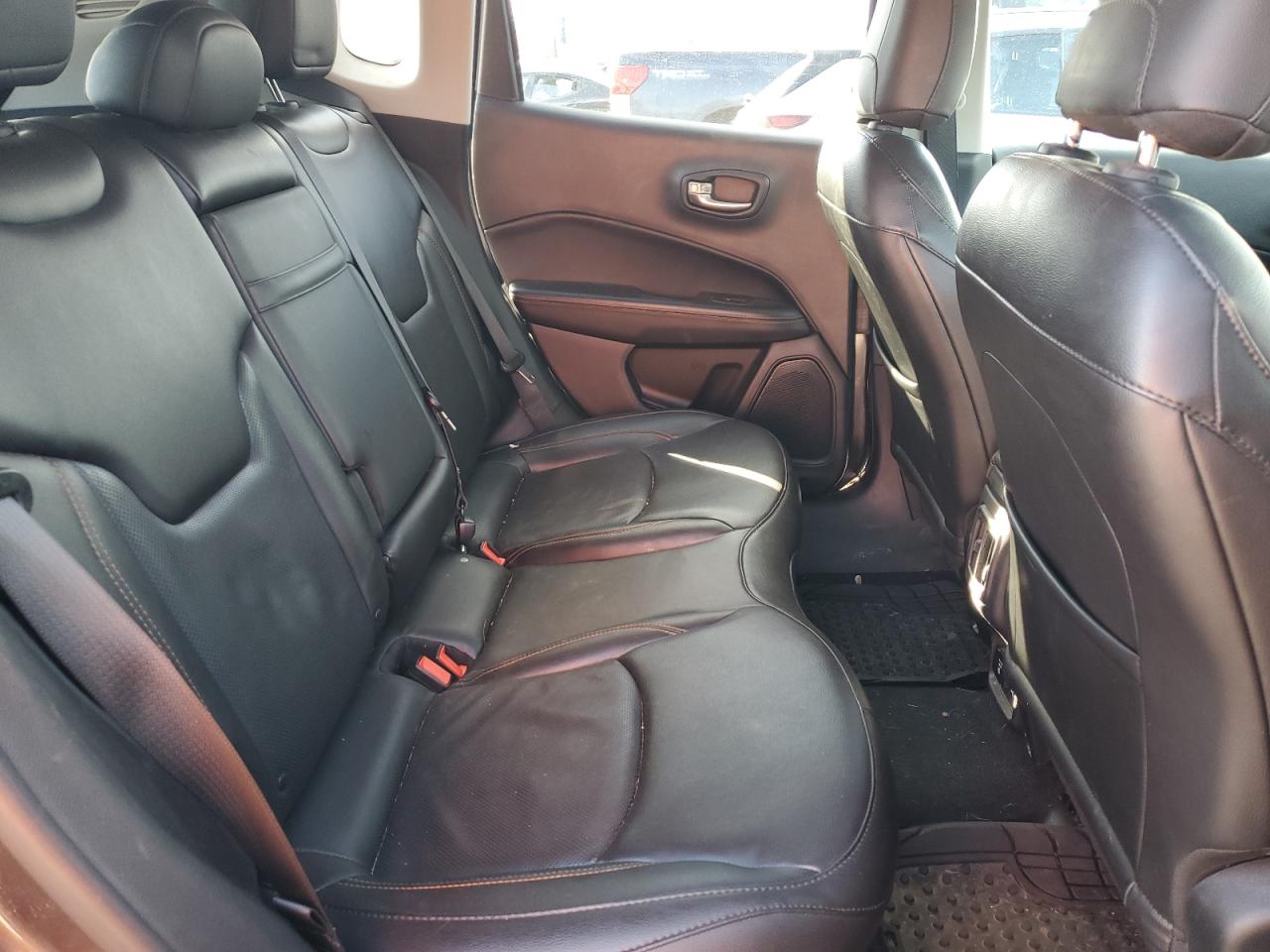 2019 Jeep Compass - Image 10