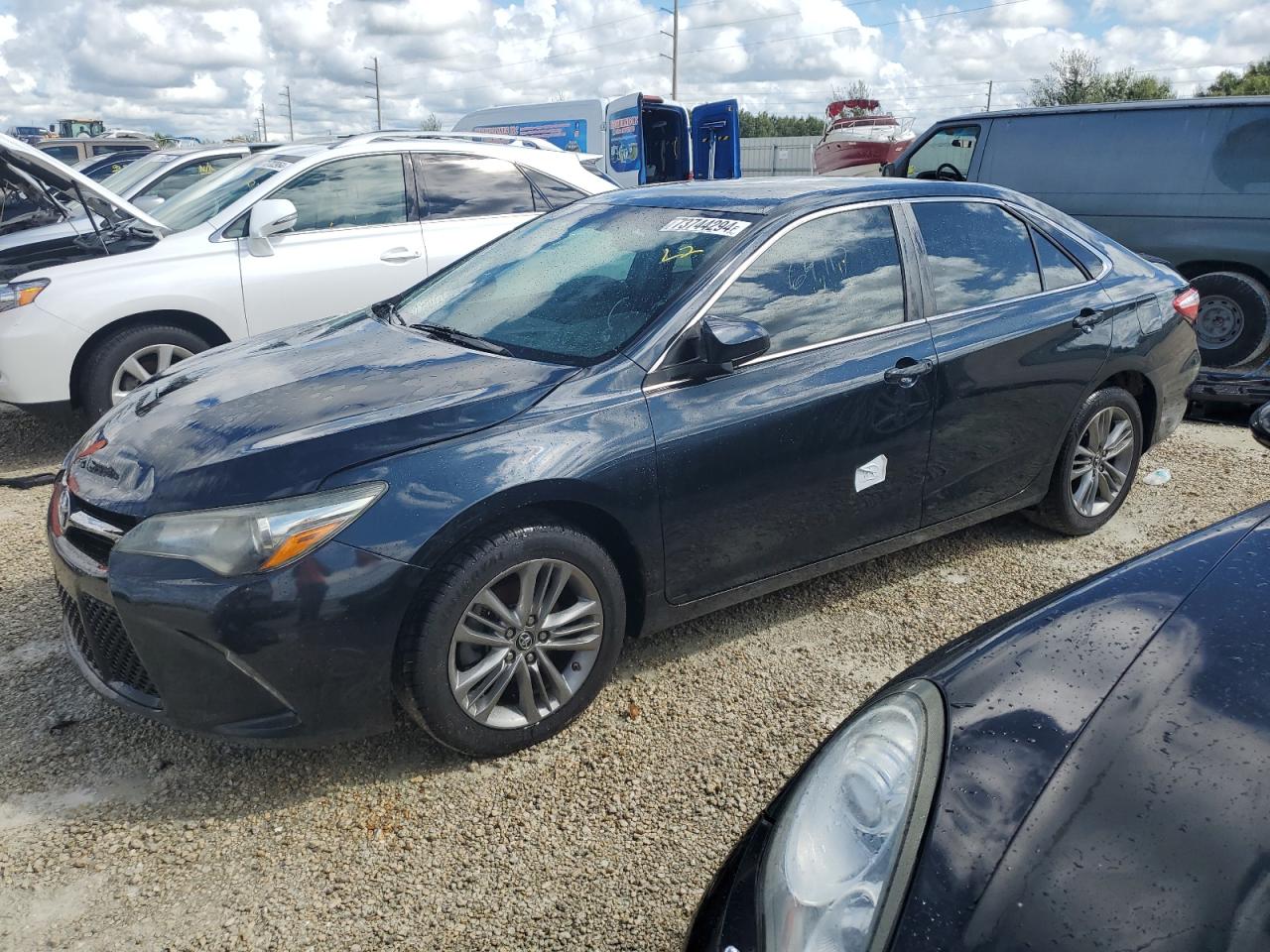 4T1BF1FK2HU315338 2017 TOYOTA CAMRY - Image 1