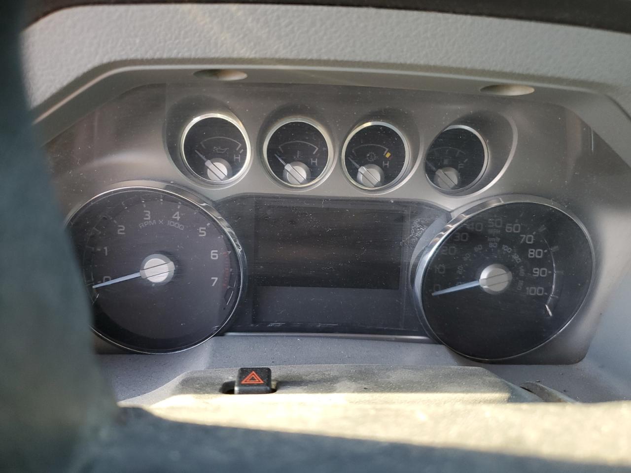 2015 Ford F350 - Image 9