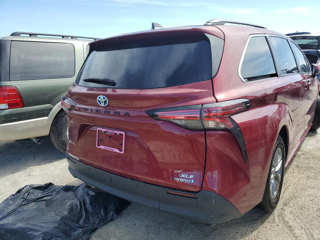 2022 Toyota Sienna - Image 6