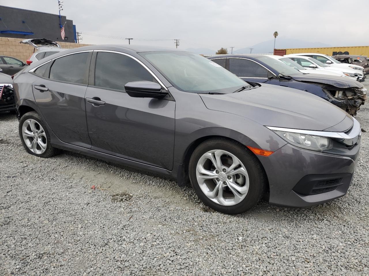 2018 Honda Civic - Image 4
