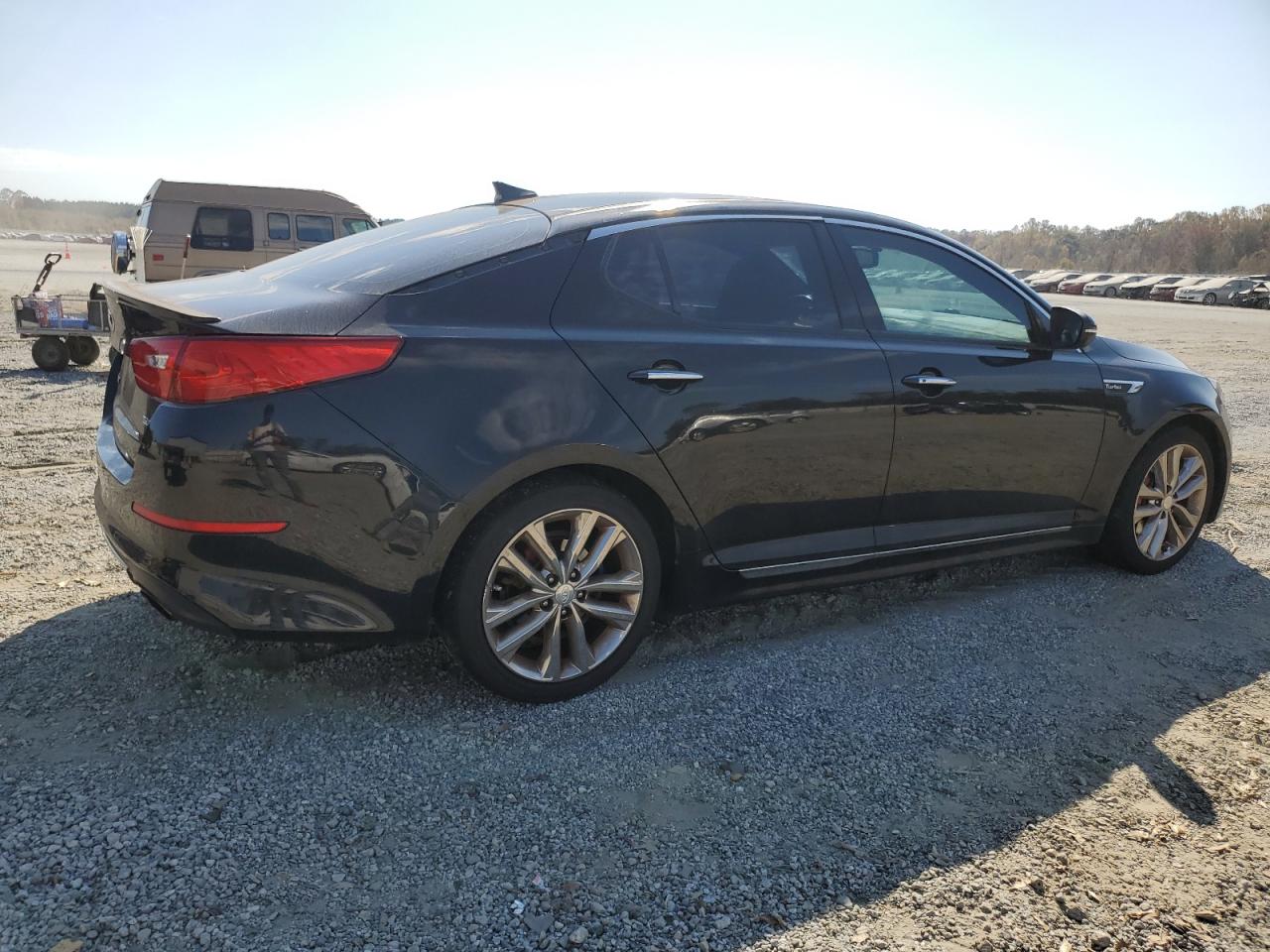 VIN 5XXGR4A6XFG383080 2015 KIA OPTIMA no.3