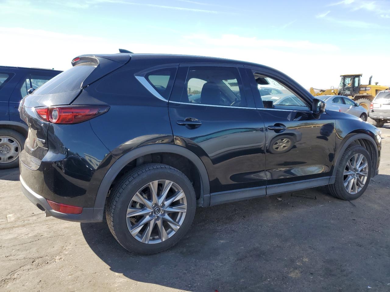 2021 Mazda CX-5 - Image 3