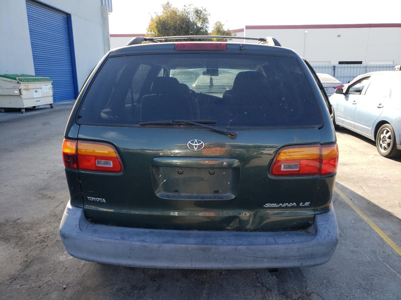 4T3ZF13C5XU132078 1999 Toyota Sienna Le