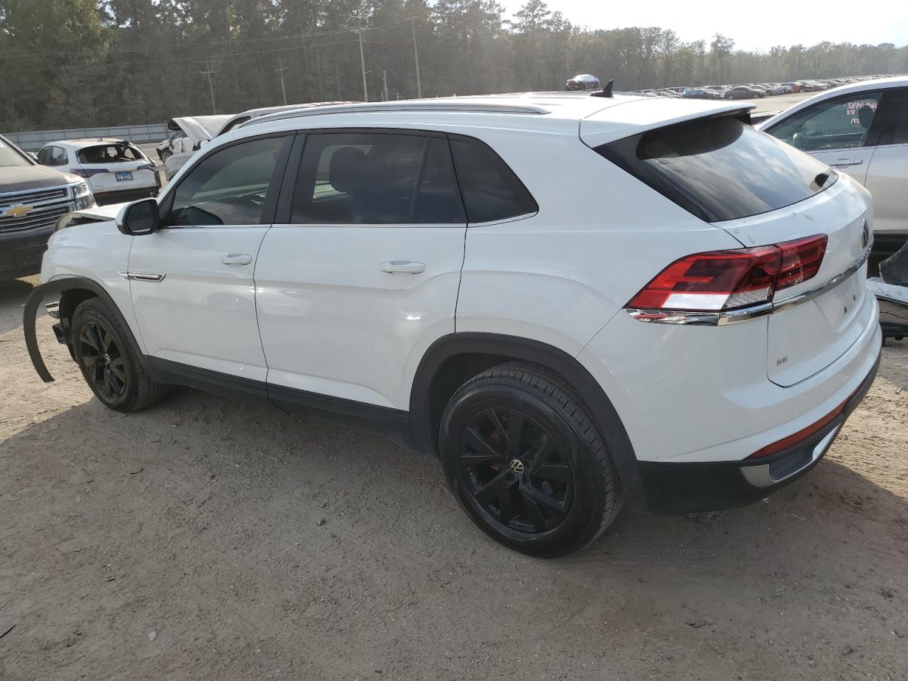 2020 Volkswagen Atlas - Image 2