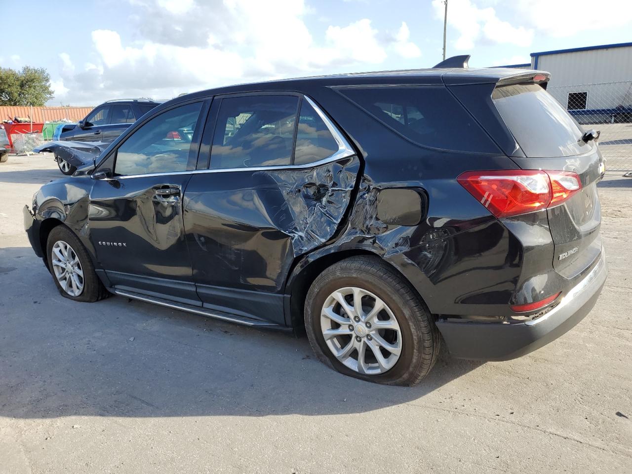 2019 Chevrolet Equinox - Image 2