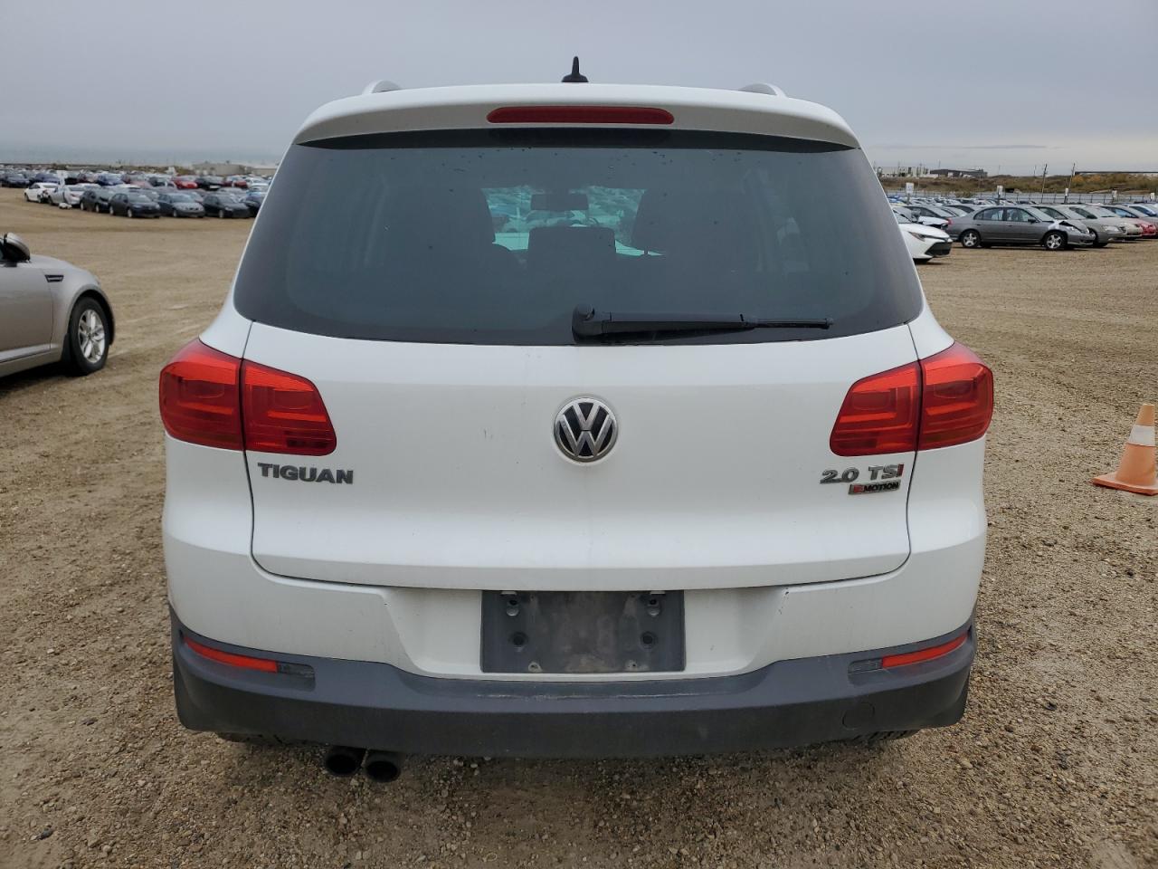 2016 Volkswagen Tiguan Comfortline VIN: WVGJV7AX8GW576710 Lot: 72349094