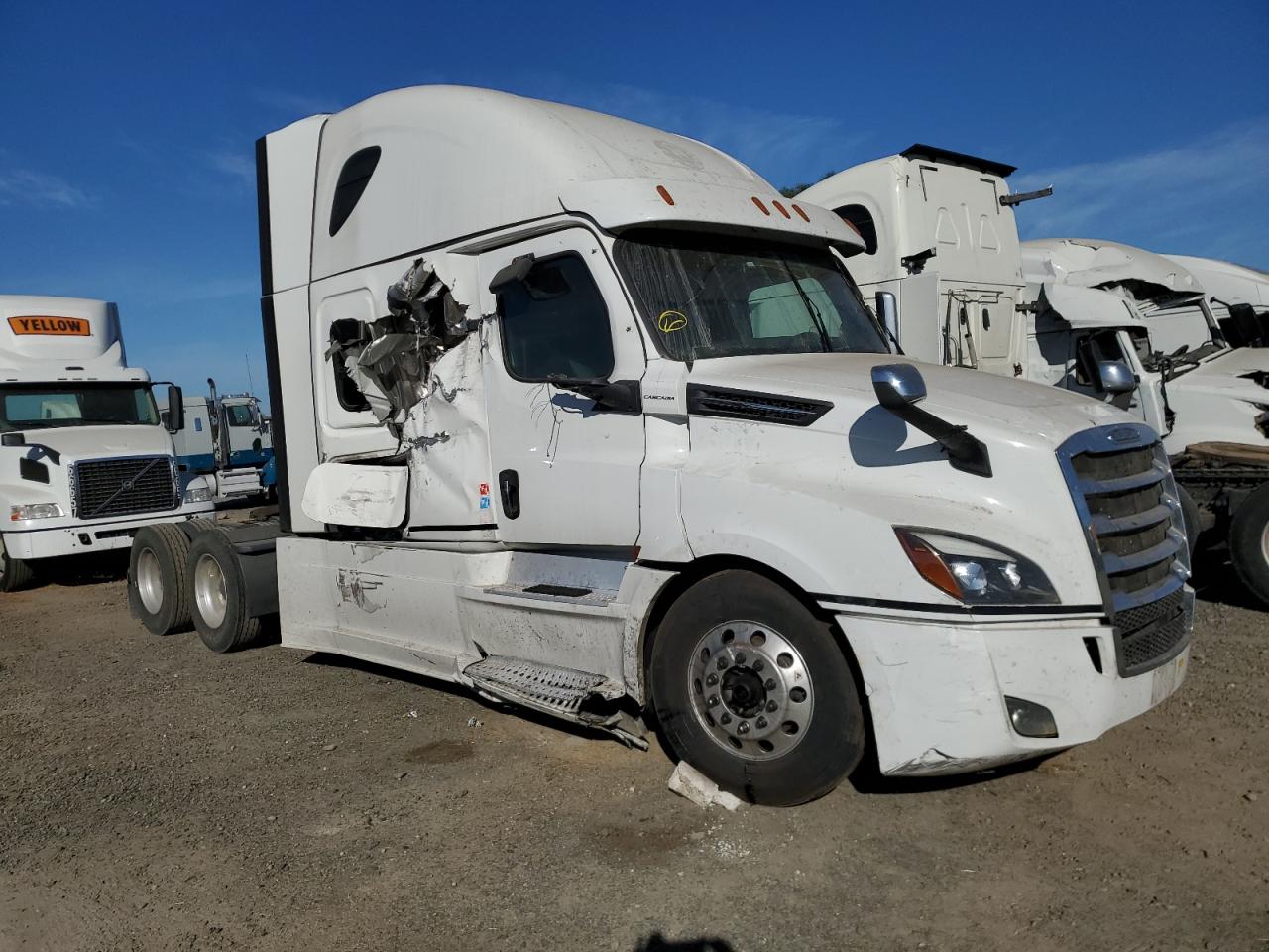 2021 Freightliner Cascadia 126 en Venta en Sacramento, CA - Side