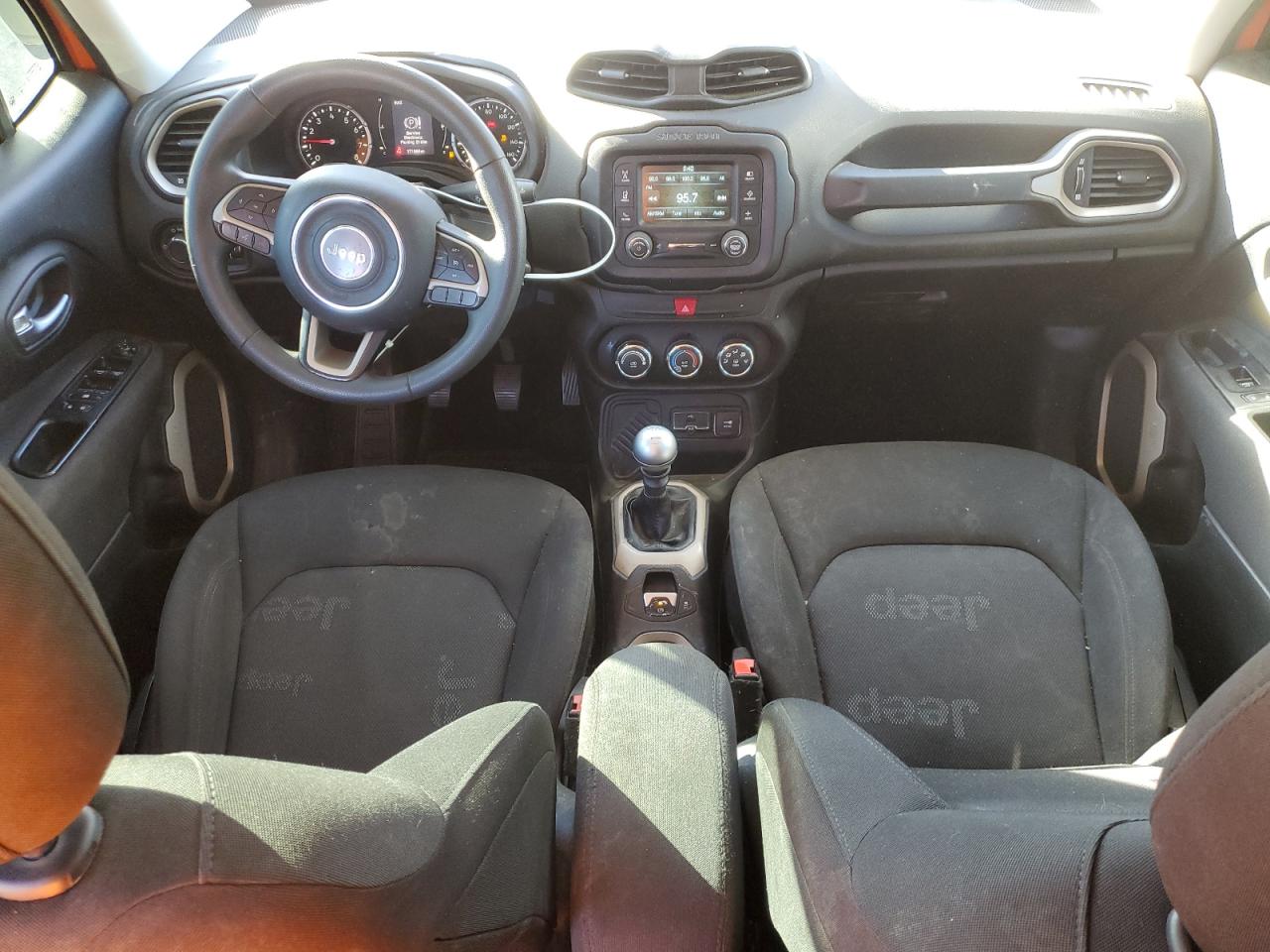 ZACCJAAWXGPC47629 2016 Jeep Renegade Sport