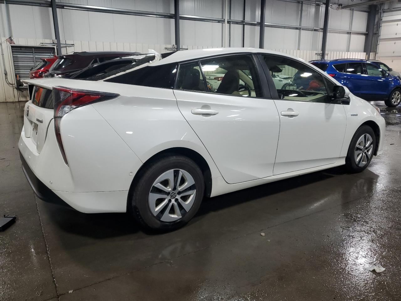 2017 Toyota Prius - Image 3