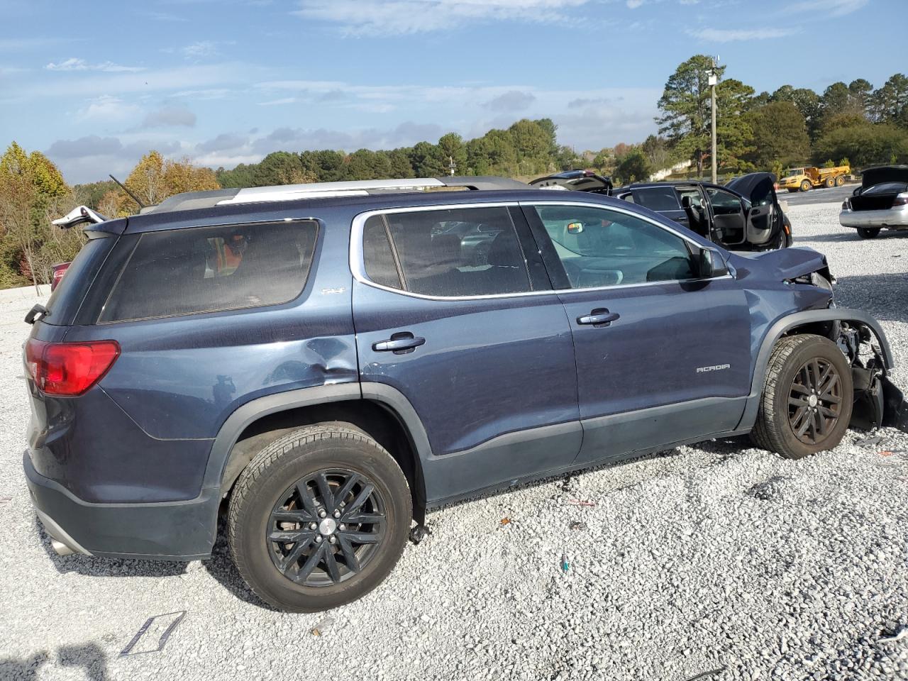 2019 GMC Acadia - Image 3