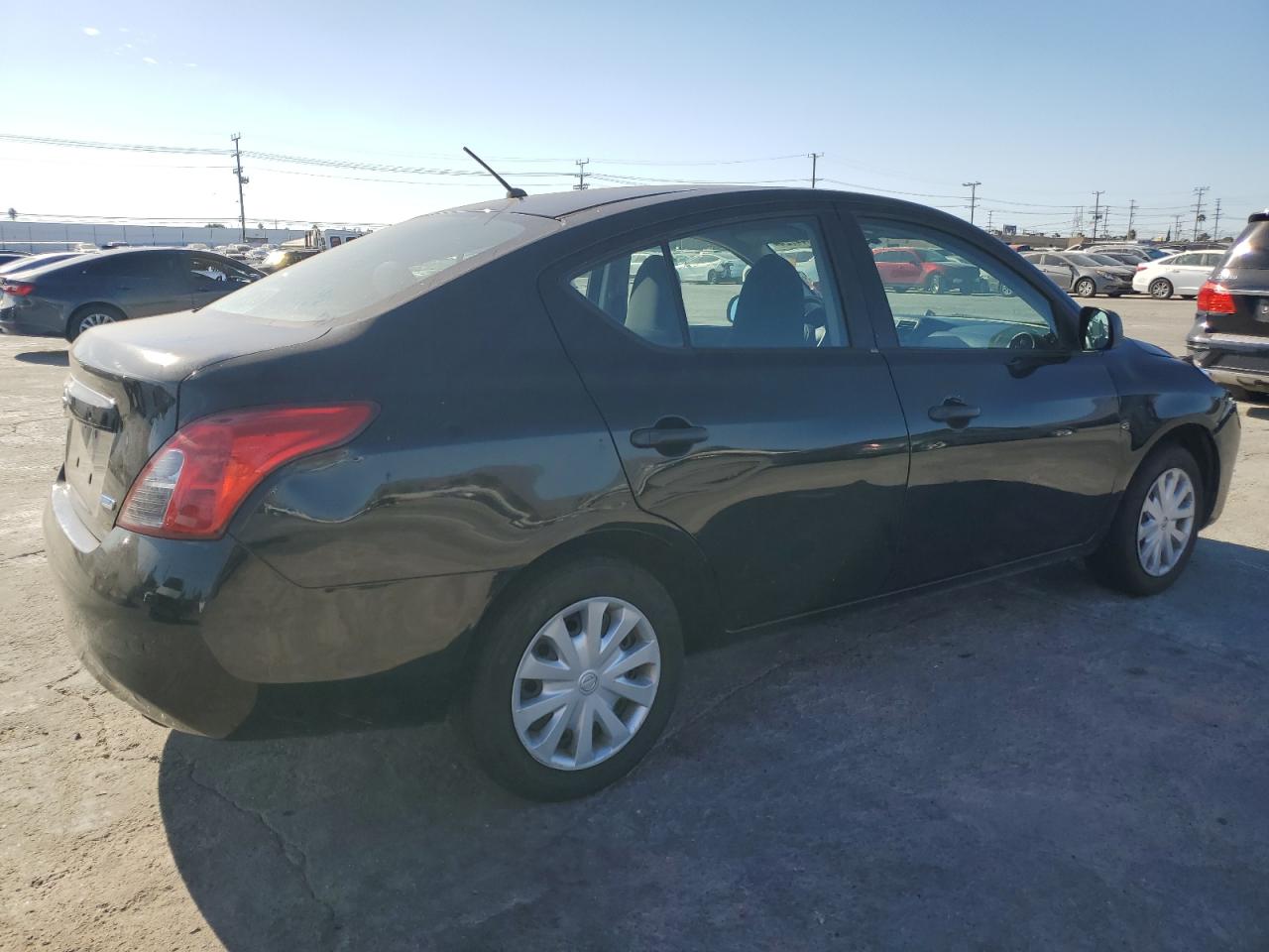 2014 Nissan Versa - Image 3