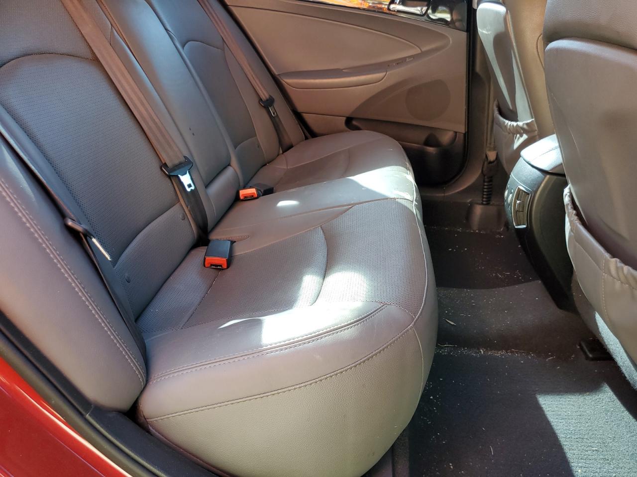 2014 Hyundai Sonata - Image 10