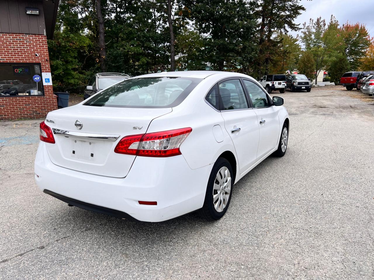2015 Nissan Sentra - Image 4