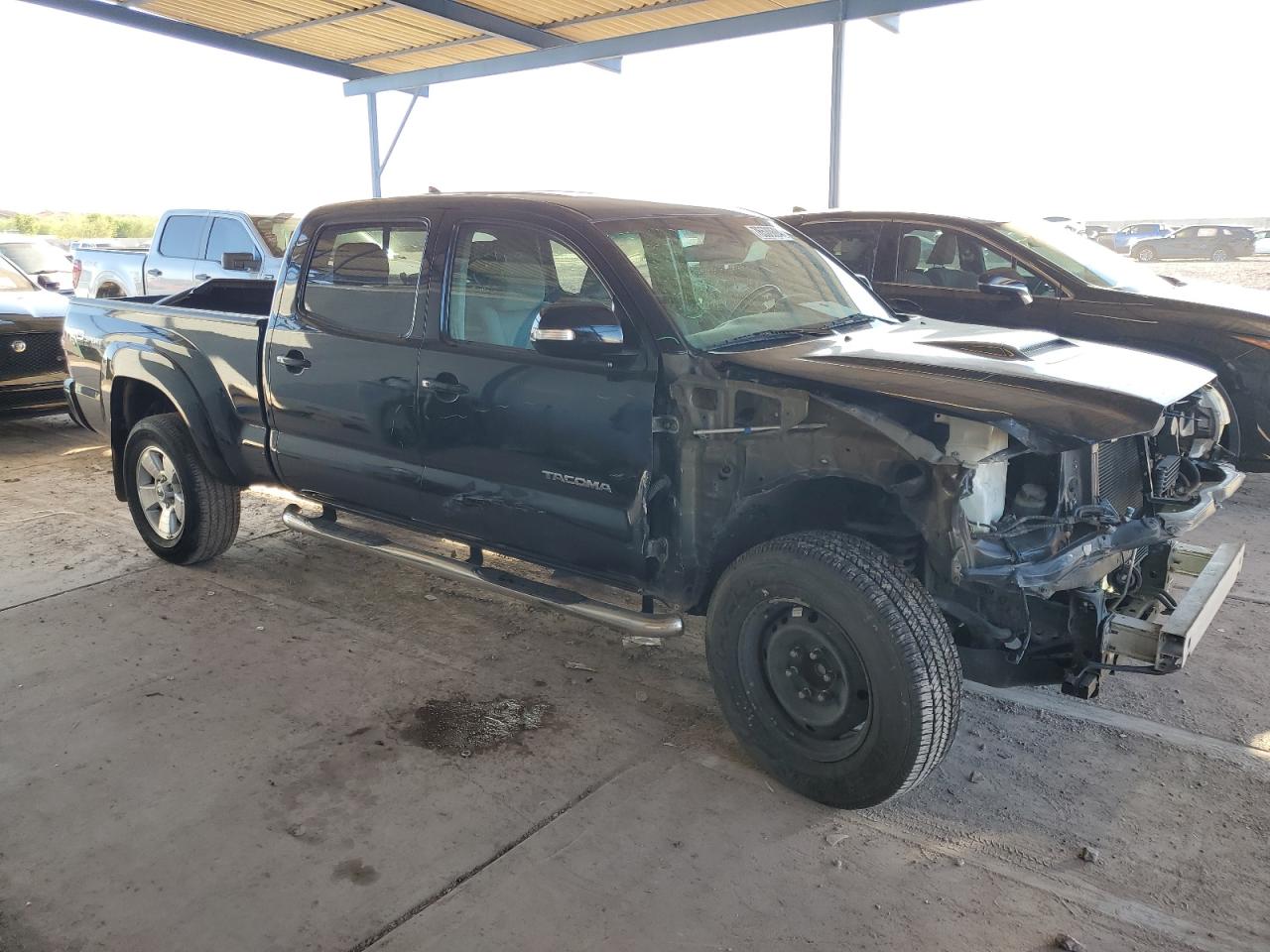 2015 Toyota Tacoma - Image 4