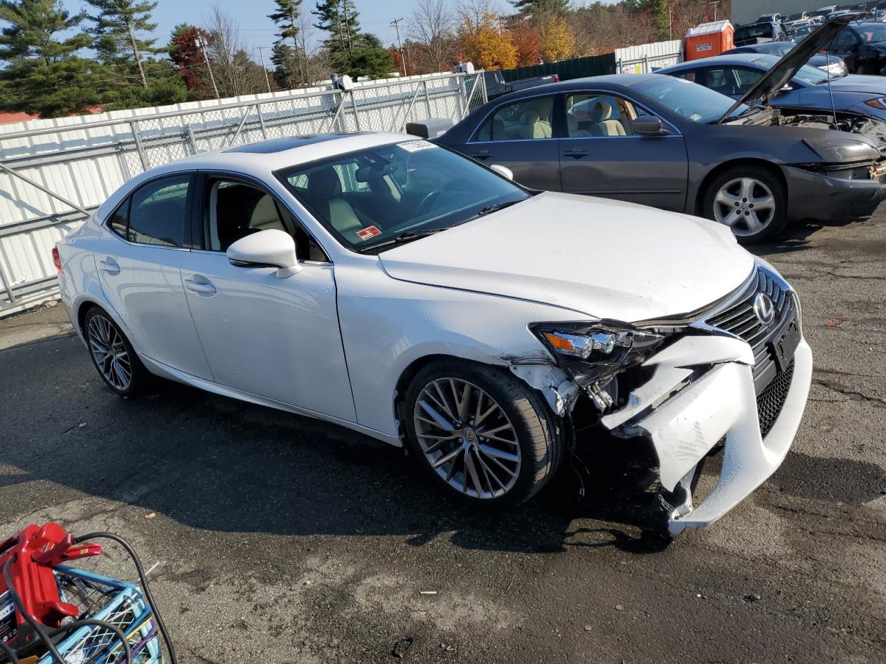 2016 Lexus IS - Image 4
