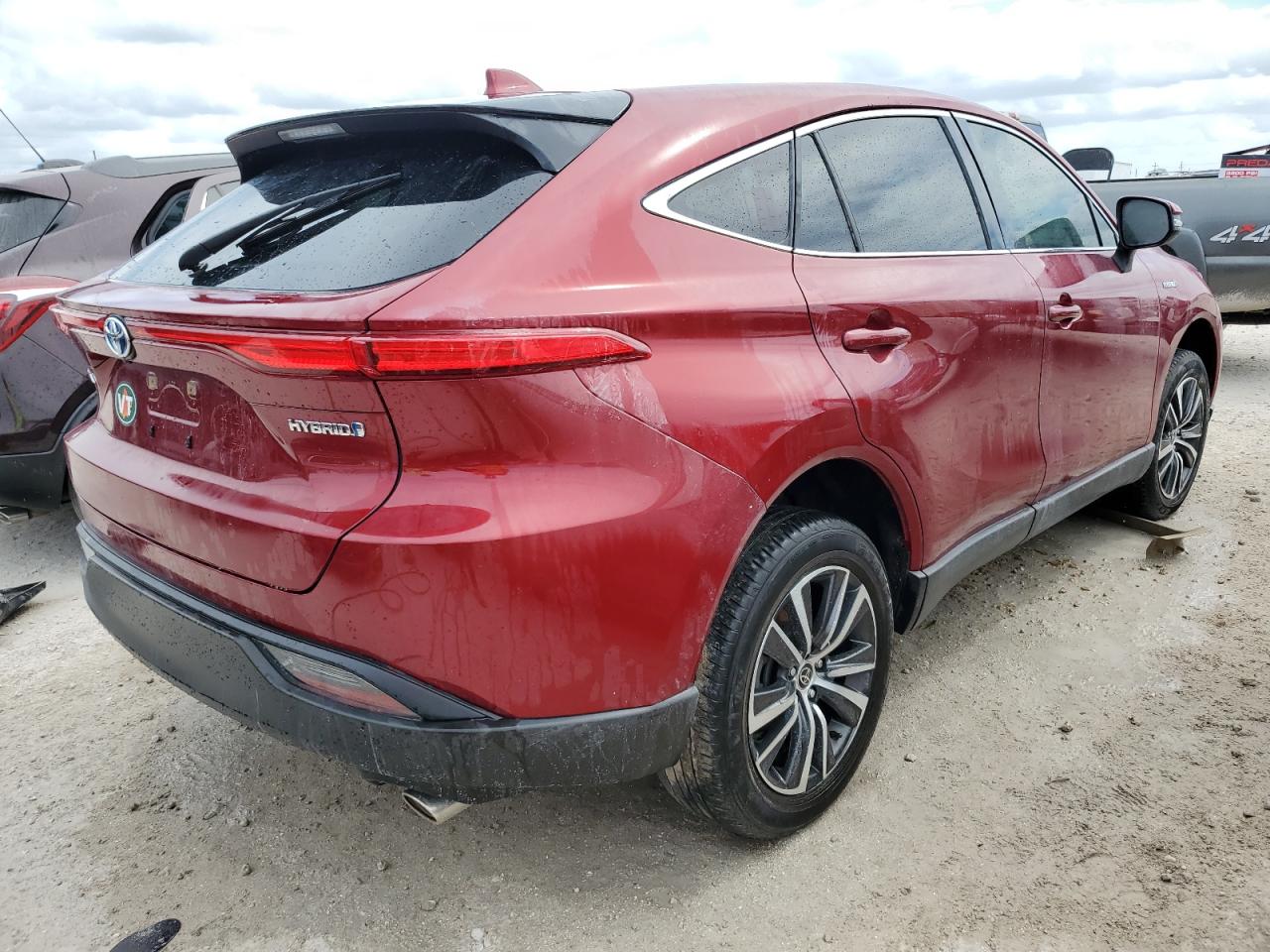 2021 Toyota Venza - Image 3