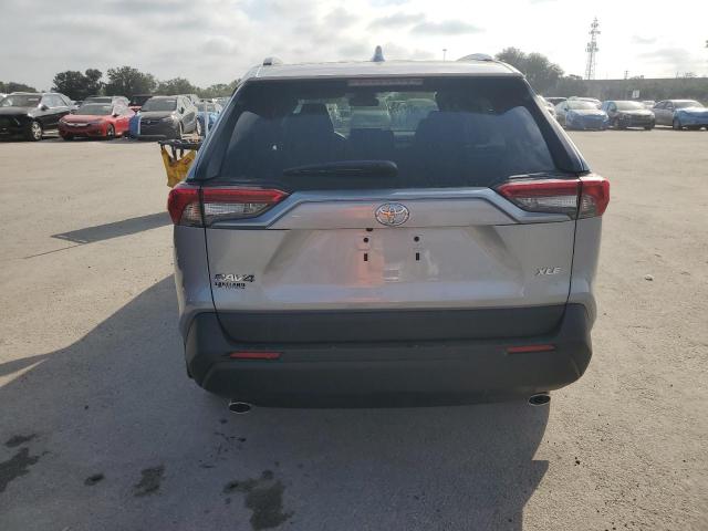 TOYOTA RAV4 2024 Srebrny