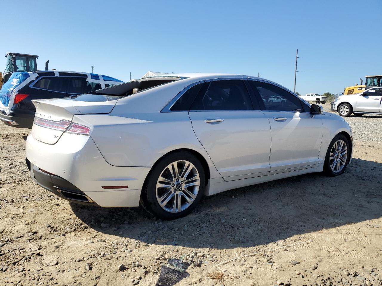 2015 Lincoln MKZ - Image 3