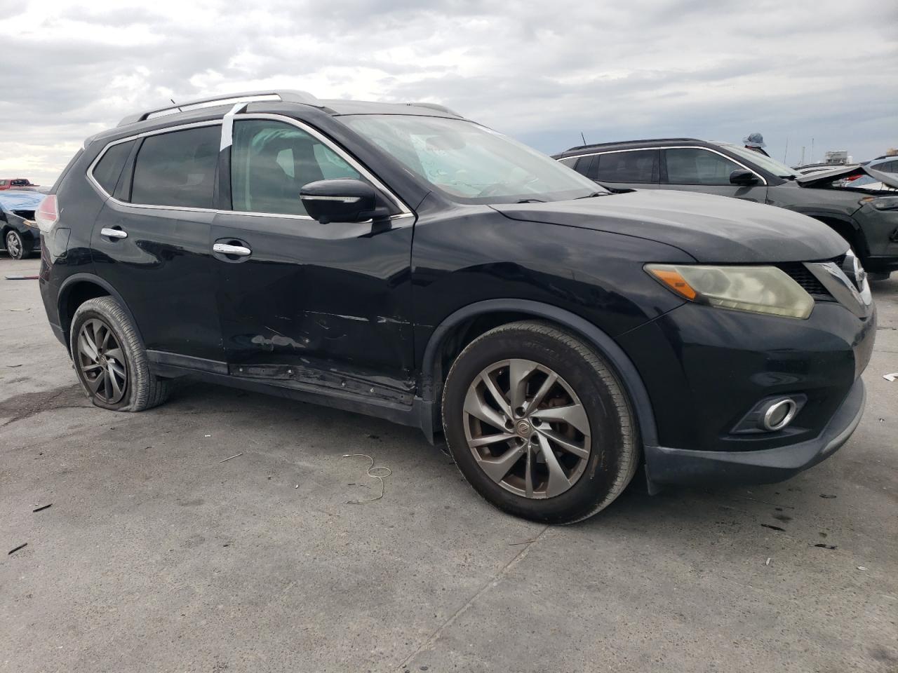 2015 Nissan Rogue - Image 4
