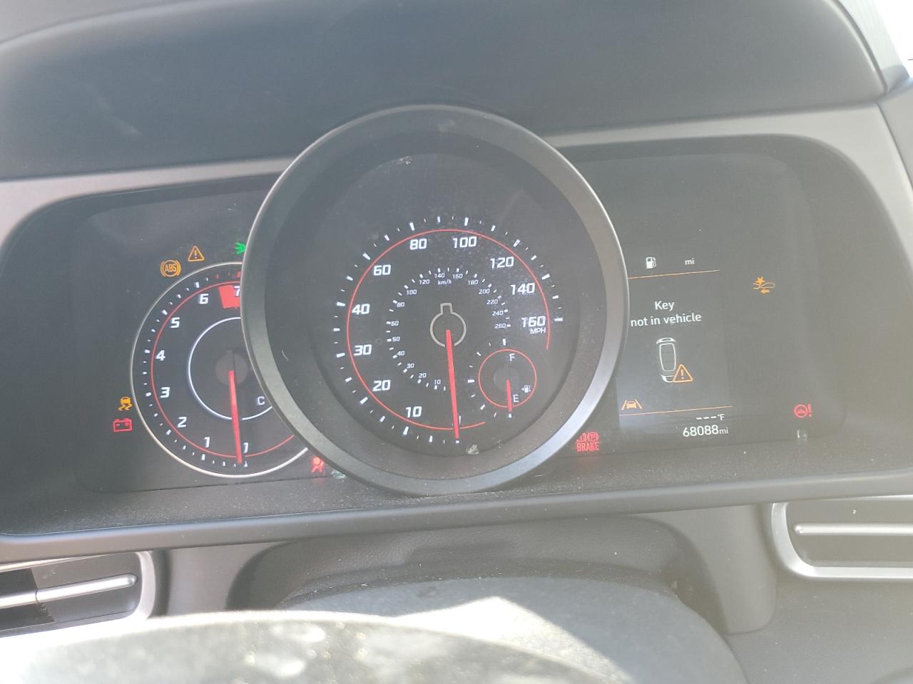 2021 Hyundai Elantra - Image 9