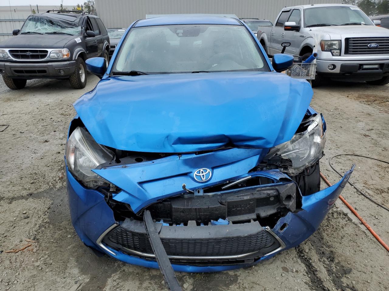 2019 Toyota Yaris - Image 5