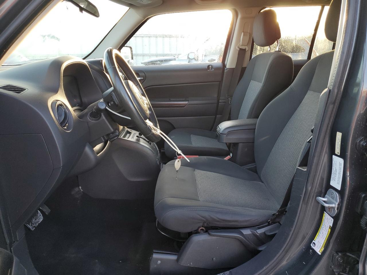 2011 Jeep Liberty (Patriot) - Image 7