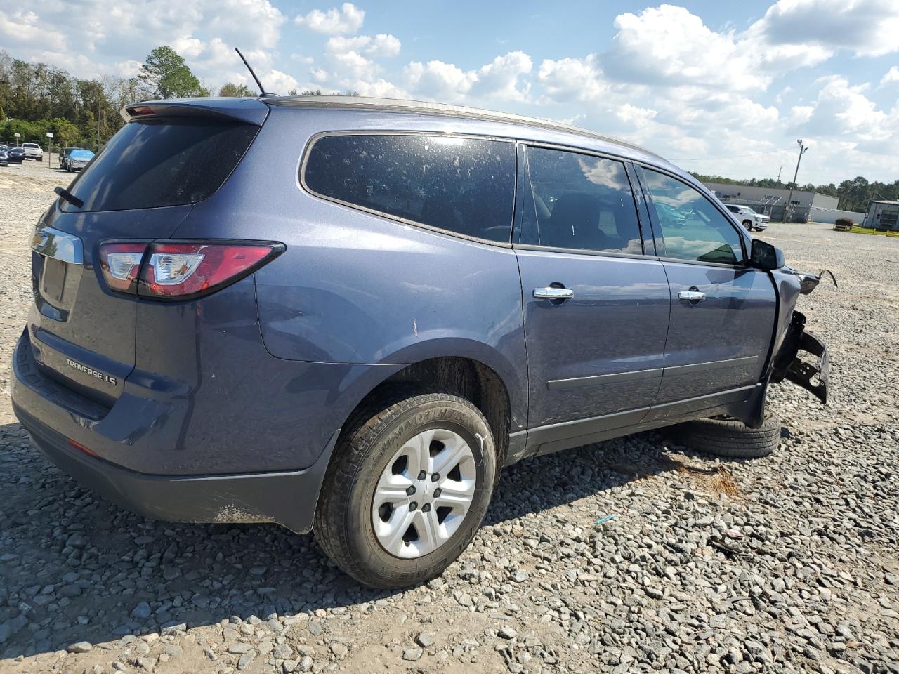 2014 Chevrolet Traverse - Image 3
