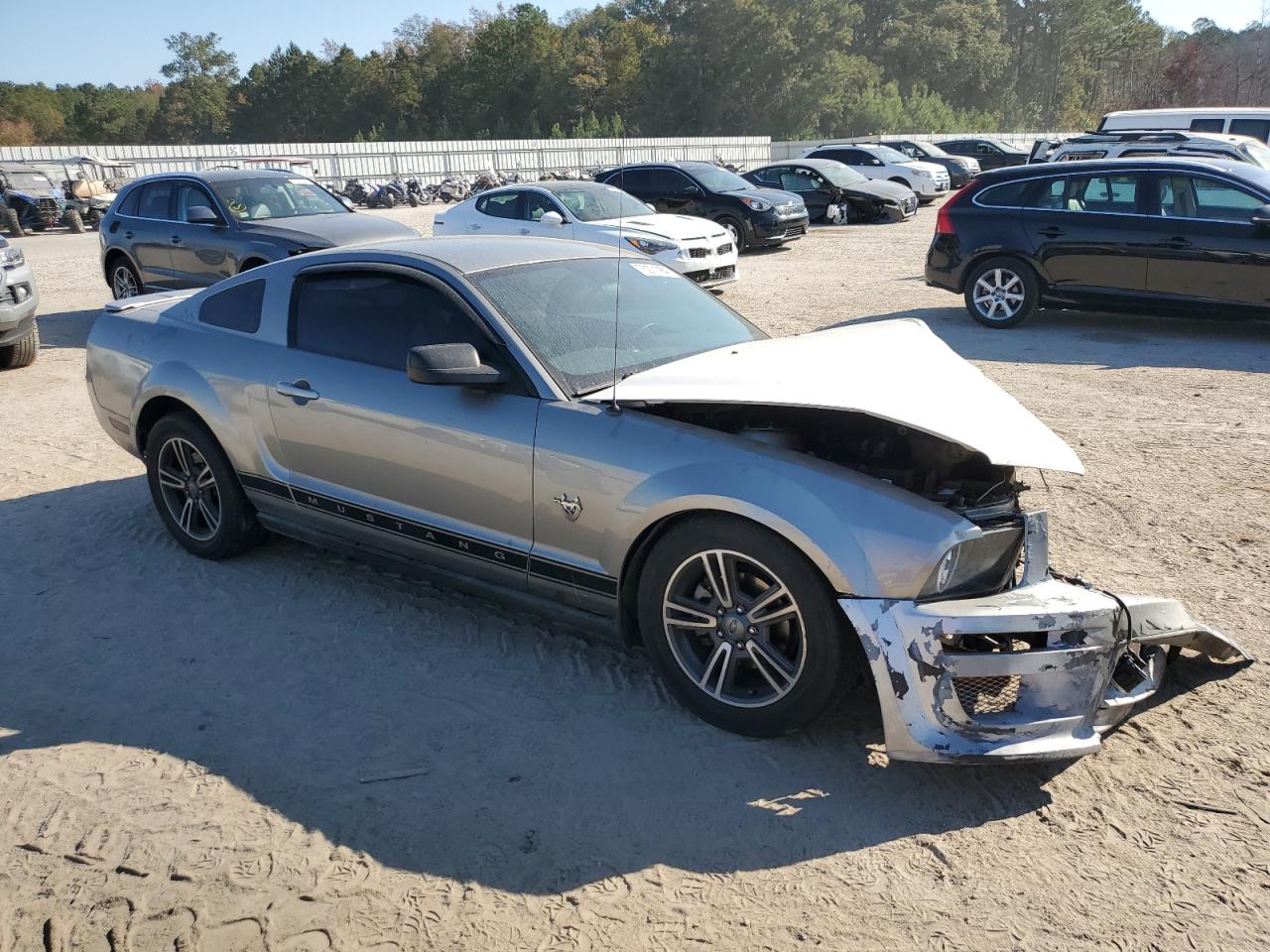 2009 Ford Mustang - Image 4