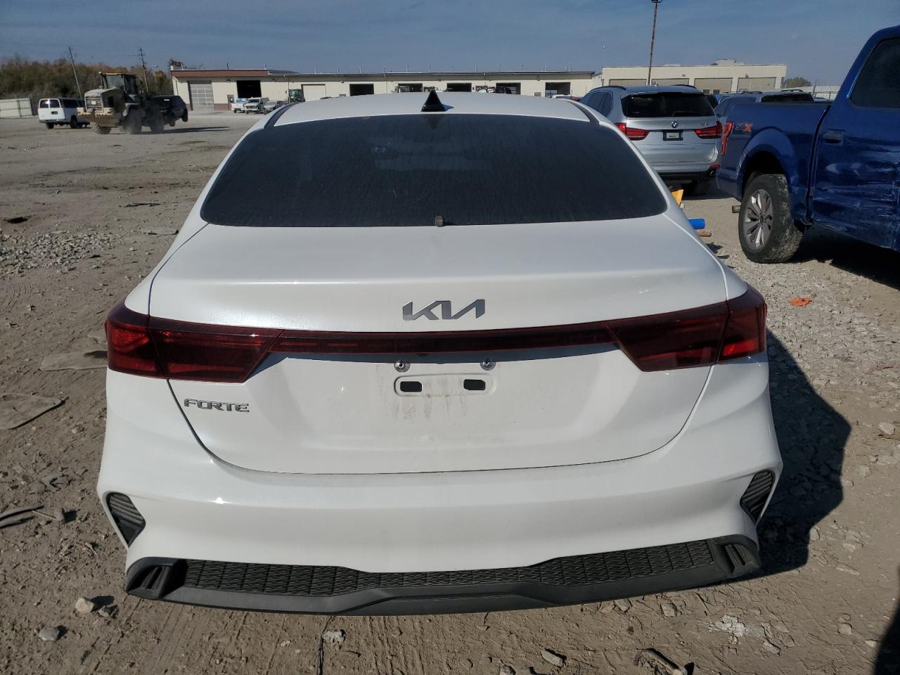 2022 Kia Forte - Image 6