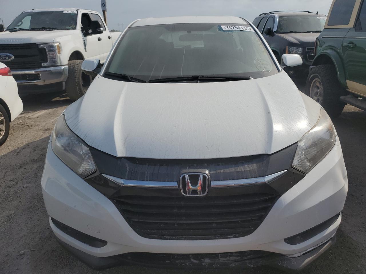 2018 Honda Hr-V Lx VIN: 3CZRU6H38JM718255 Lot: 74294134