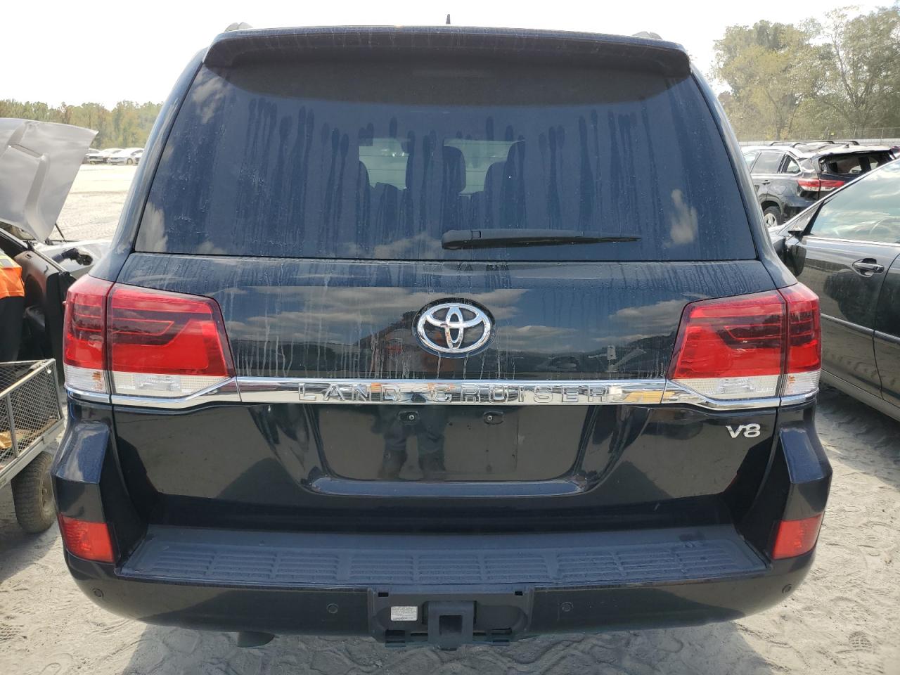 JTMCY7AJ6J4069517 2018 Toyota Land Cruiser