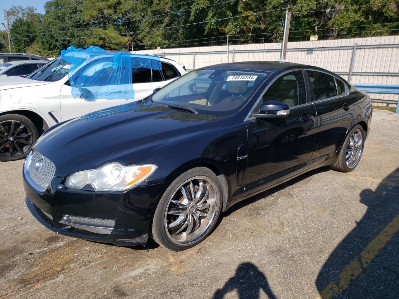 2009 Jaguar XF - Image 1