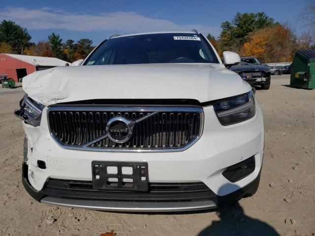  VOLVO XC40 2019 Белы