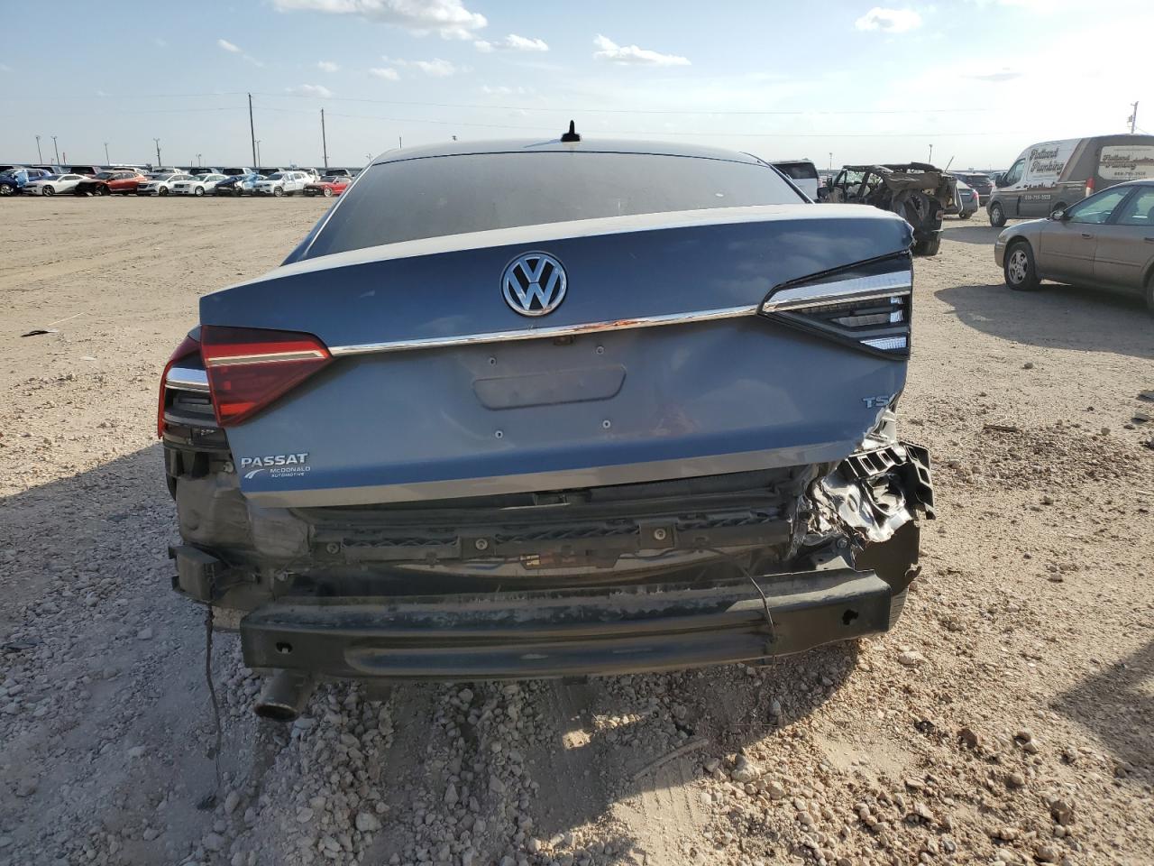 2019 Volkswagen Passat Se R-Line VIN: 1VWMA7A33KC013985 Lot: 76750014