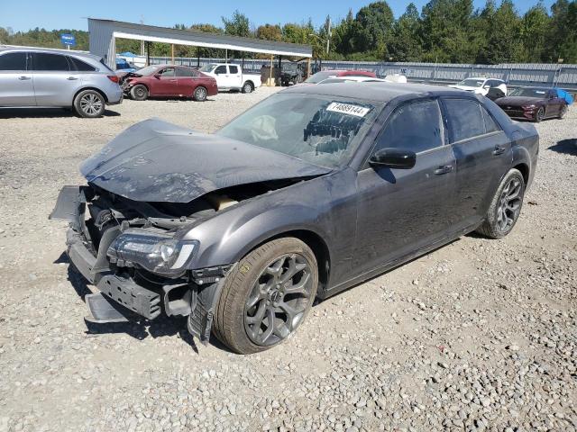 2018 Chrysler 300 Touring