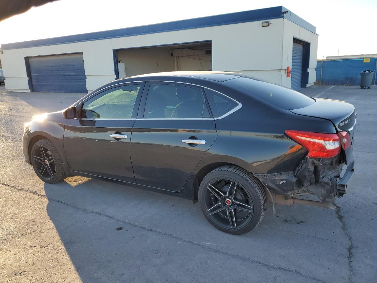 2018 Nissan Sentra - Image 2