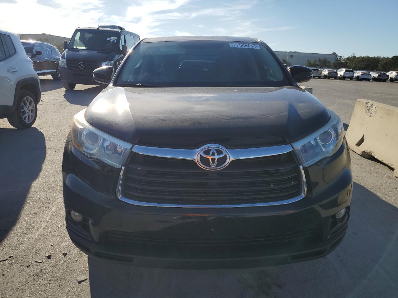 2016 Toyota Highlander - Image 5