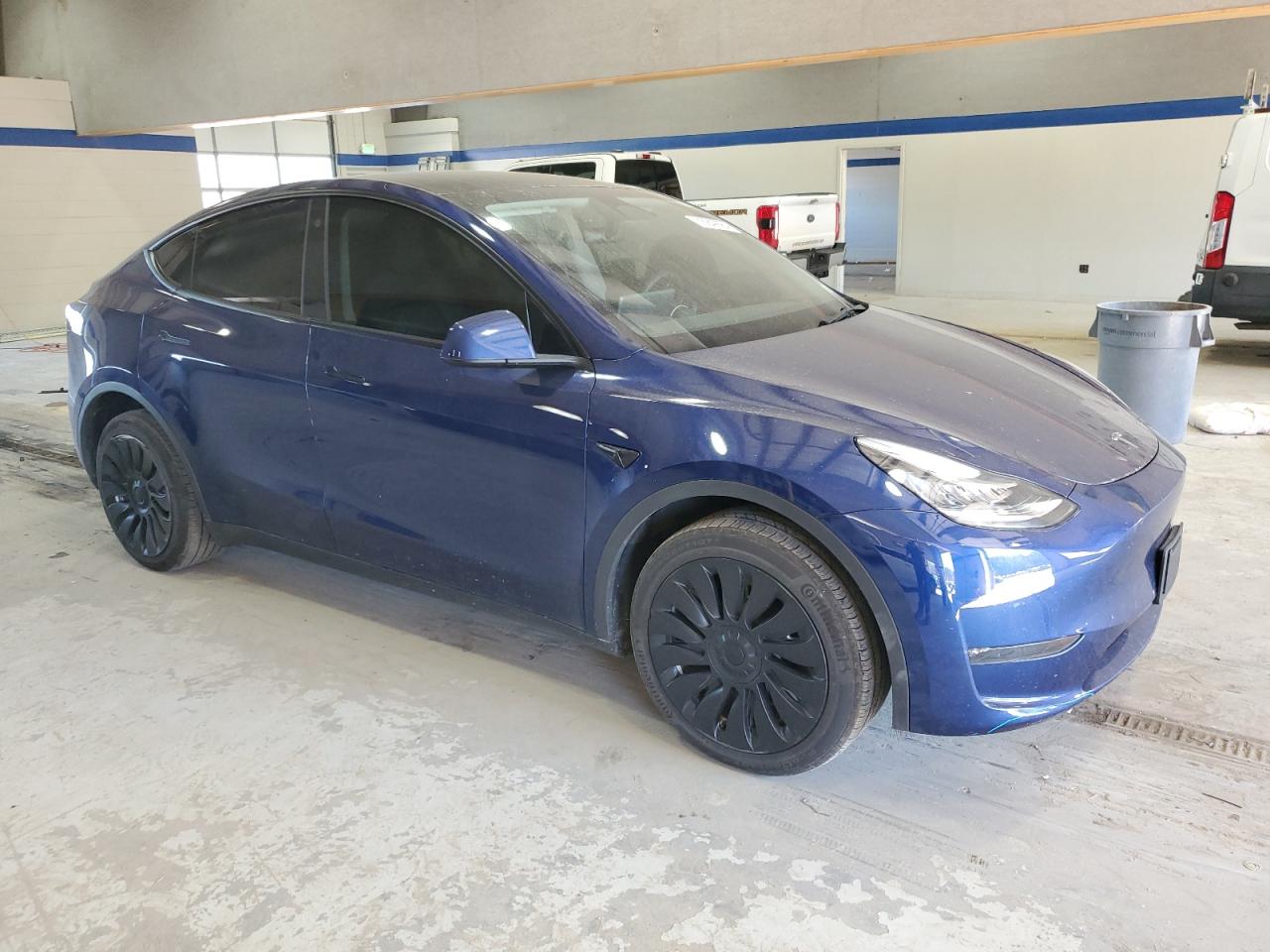 VIN 7SAYGDEE2PA068001 2023 TESLA MODEL Y no.4