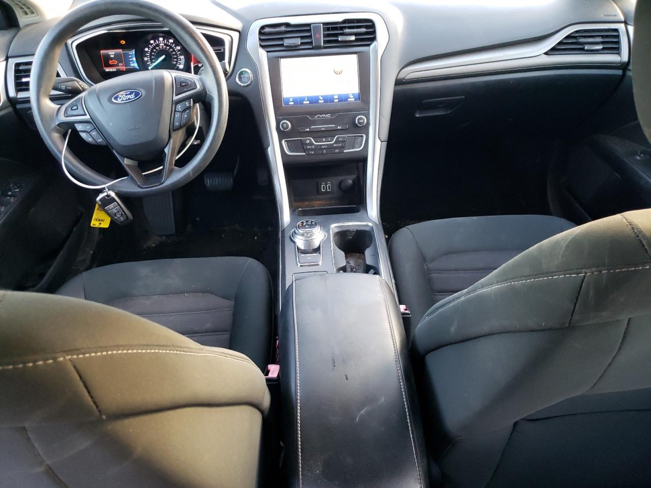2020 Ford Fusion - Image 8